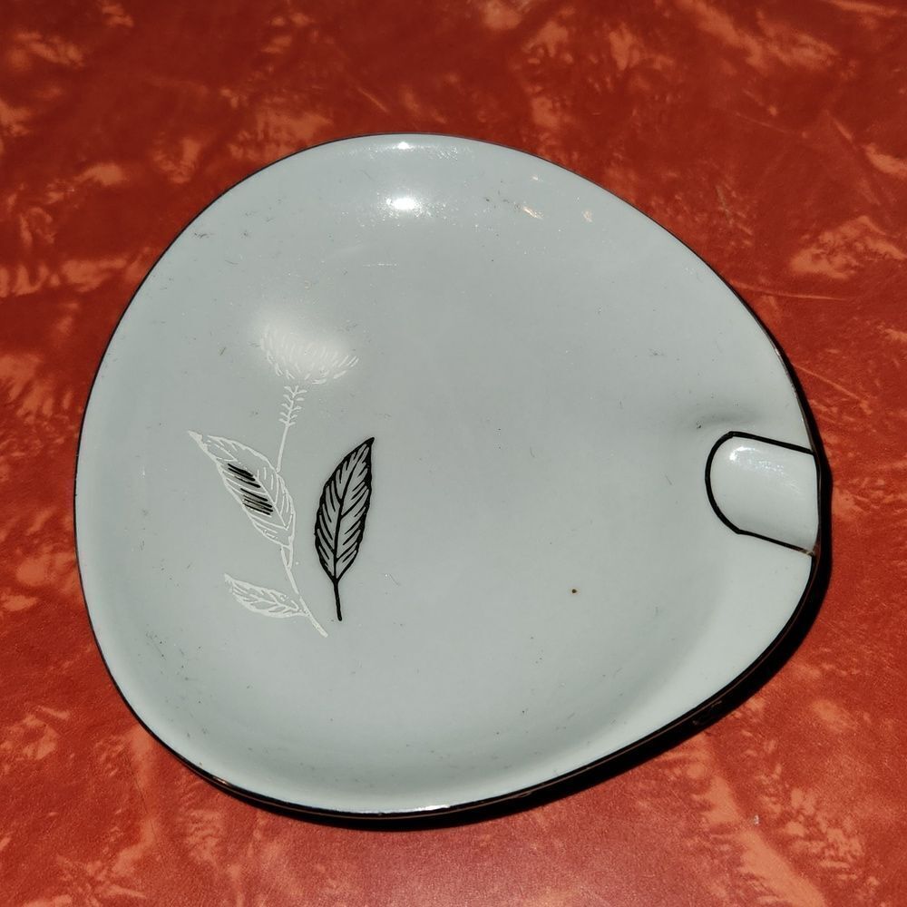 Sapphire by Deville Small Ashtray